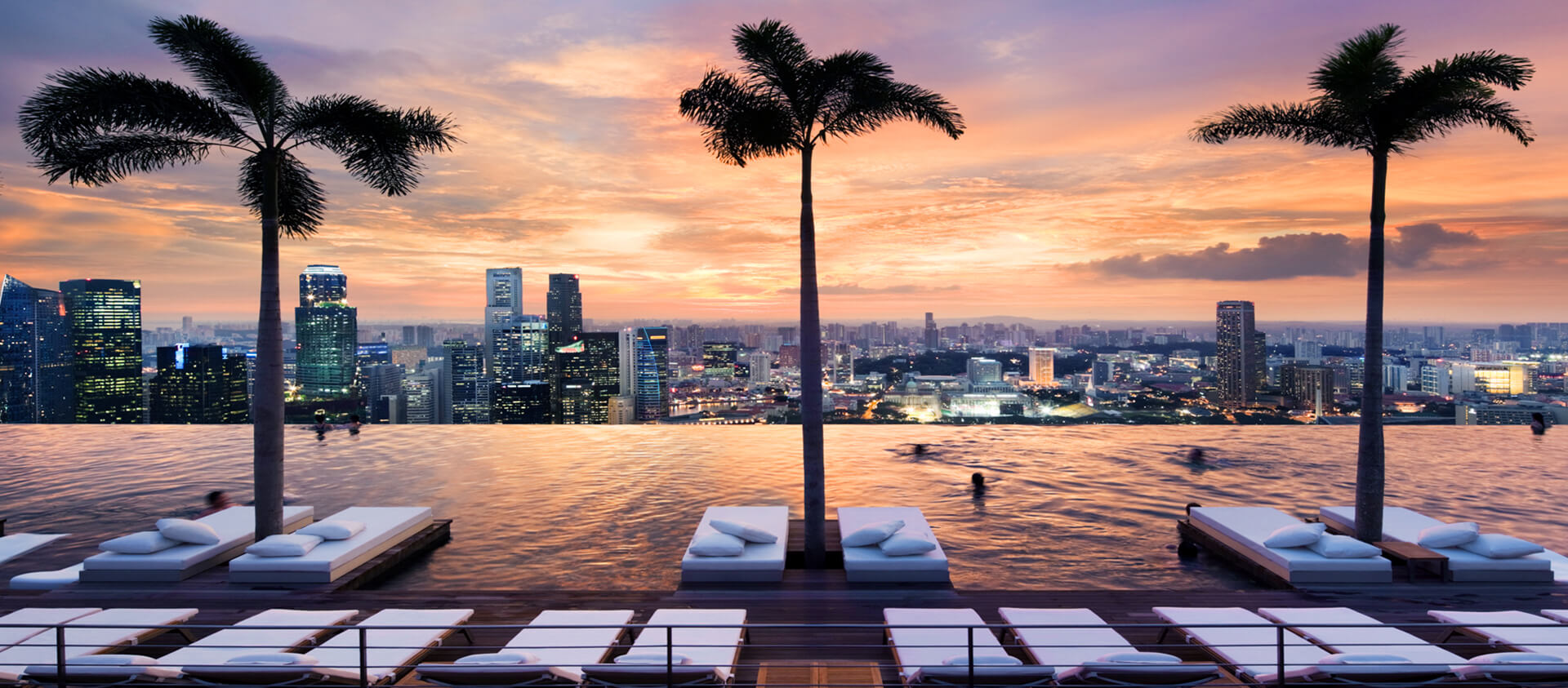 7 Best Romantic Places In Singapore / Marina Bay Sands