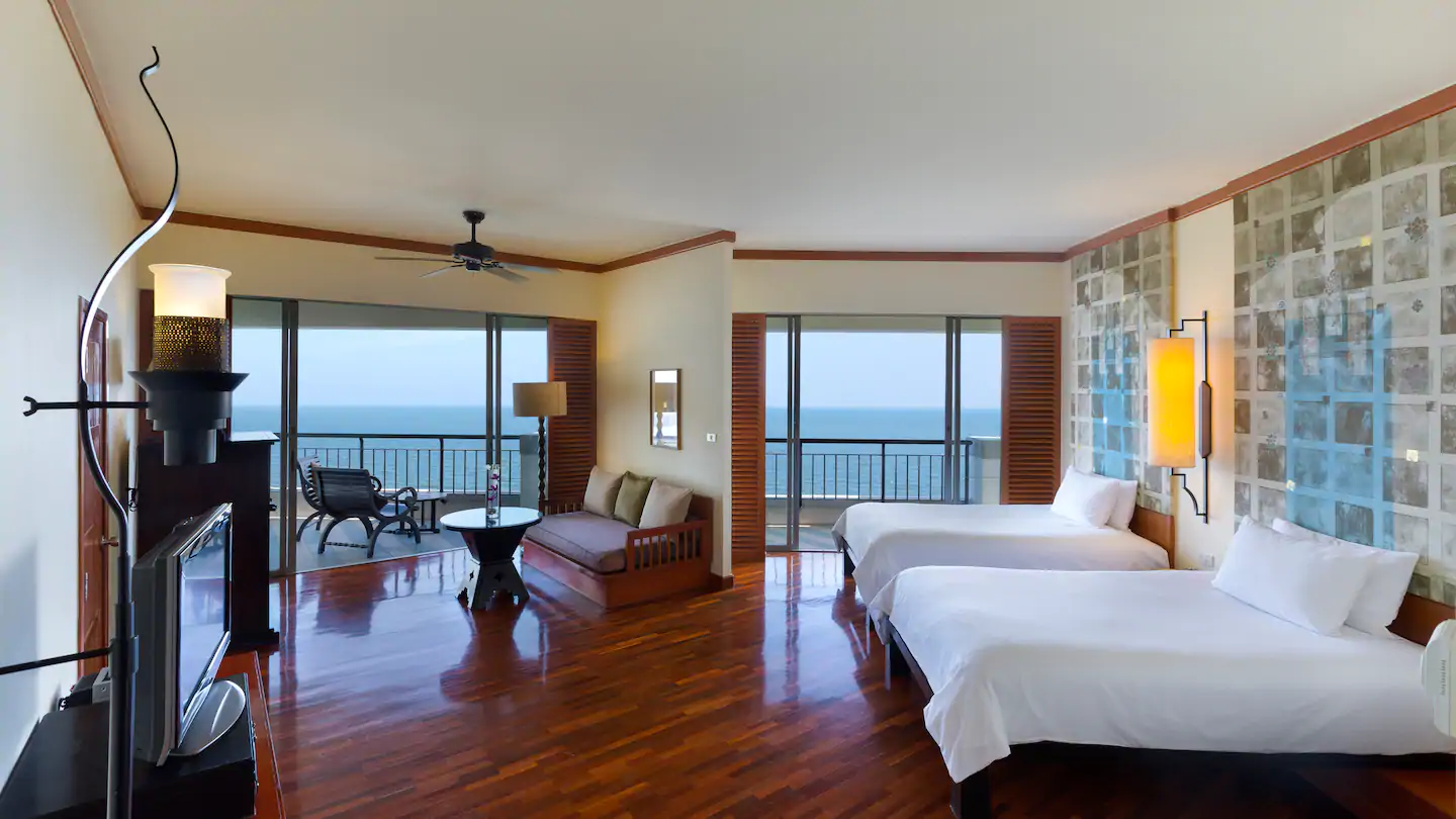 Hilton Resort & Spa / Best Hotels In Hua Hin