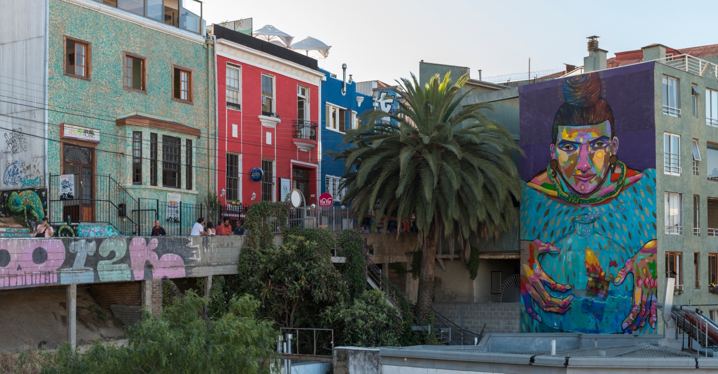 Street Art / Things To Do In Valparaiso